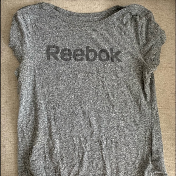 Rebook T Shirt - Picture 1 of 2